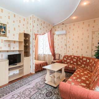 Гостиница Профсоюзная Нижний Новгород Джуниор Сюит двухместный 1 кровать (+ диван раскладной)-1